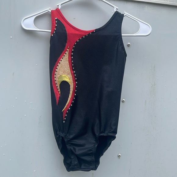 Handmade, vintage dance costume. Rhinestones and metallic fabric. Worn once - Picture 1 of 3